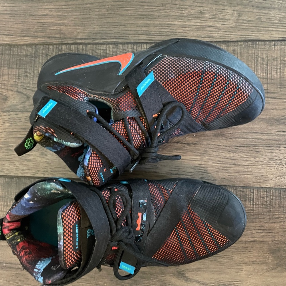 Nike Lebron soldier 9